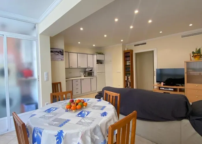 Majestic, A 60 M De La Playa Y A 100 M Del Centro De La Ciudad Appartement